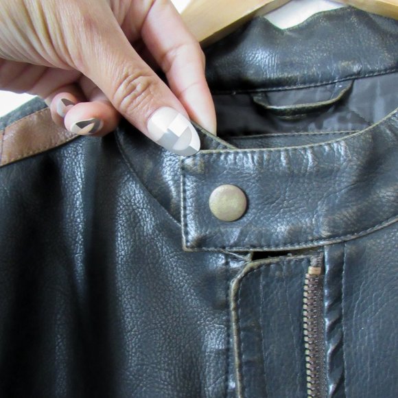 VINTAGE 90s Faux Leather Moto Jacket Sporty Stripes Size Men's M or Womens M/L - Picture 8 of 16